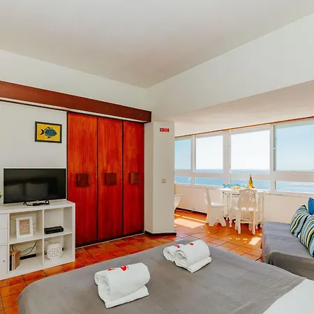 Rent4rest - Ocean View *